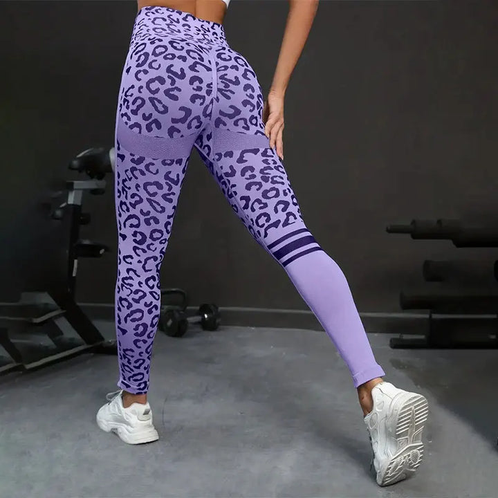 Translation missing: en.Seamless Leopard Yoga Leggings – High-Waist Support with Sculpting Comfort.  Available in 4 Leopard Print Colours
