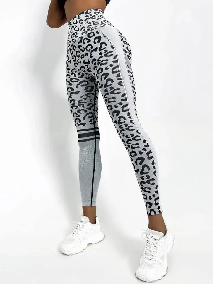 Translation missing: en.Seamless Leopard Yoga Leggings – High-Waist Support with Sculpting Comfort.  Available in 4 Leopard Print Colours