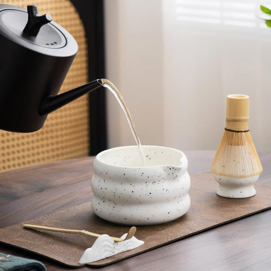 Translation missing: en.7-Piece Ceramic Matcha Tea Set with Bowl Whisk and Accessories, White