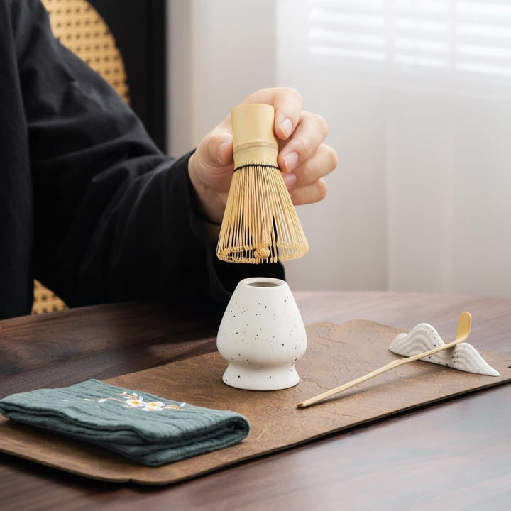 Translation missing: en.7-Piece Ceramic Matcha Tea Set with Bowl Whisk and Accessories, White