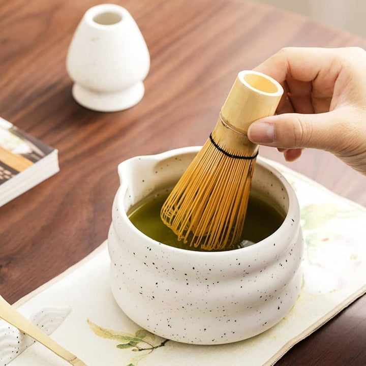 Translation missing: en.7-Piece Ceramic Matcha Tea Set with Bowl Whisk and Accessories, White