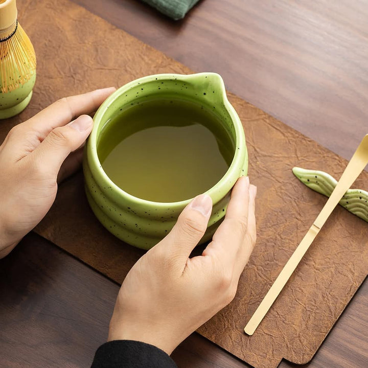 Translation missing: en.7-Piece Ceramic Matcha Tea Set with Bowl Whisk and Accessories, Green