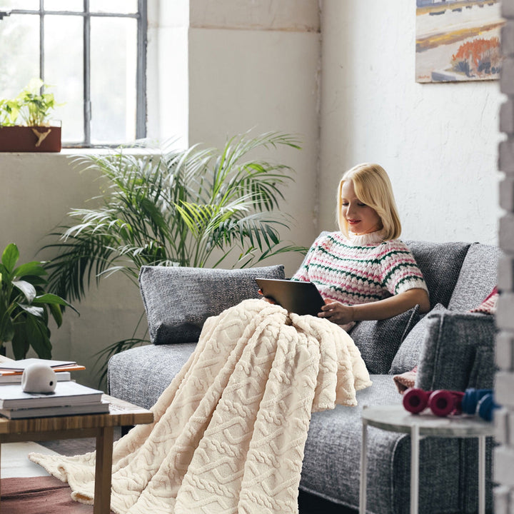 Translation missing: en.Warm Blankets for Winter, Winter Blankets Queen Size,King Blankets for The Bed, Winter Blankets Queen Size,Super Soft Throw Blankets, Silky Flannel Fleece Bed Blanket Beige