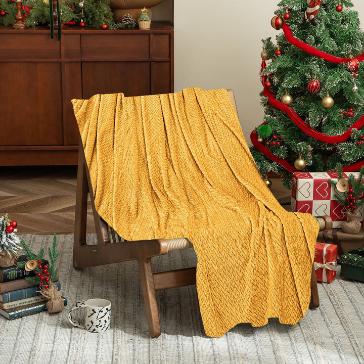 Translation missing: en.Christmas Solid Color Blanket, 59x39" Soft Warm Throw Blanket, Light-weight Plush Throw Blanket for Bed Sofa Camping Airplane Holiday Yellow