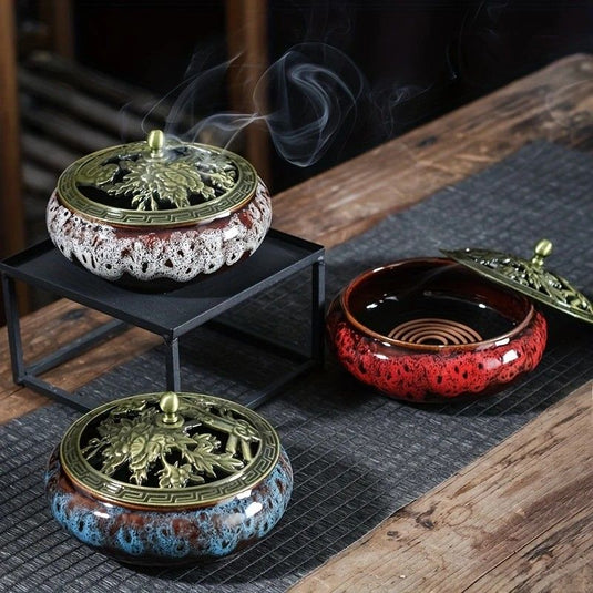 Translation missing: en.Glaze-transmutation ceramic incense burner with retro copper lid, fireproof mat, and incense coil holder. Suitable for various incense types, ideal for creative home decor and festive gifting.（Kiln turns blue）