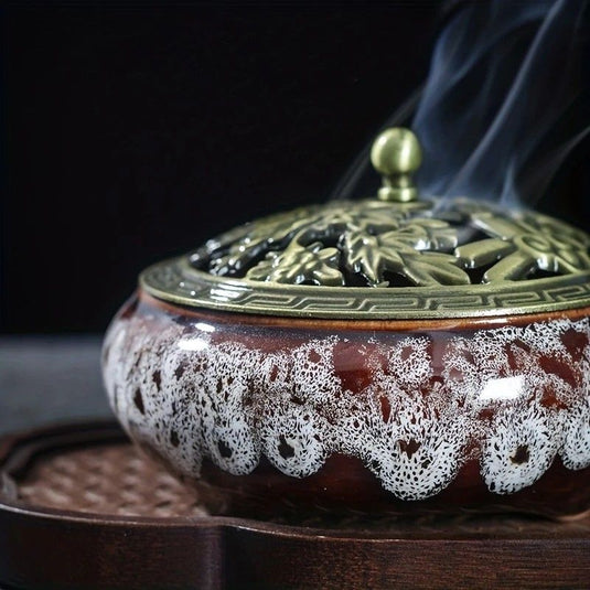 Translation missing: en.Glaze-transmutation ceramic incense burner with retro copper lid, fireproof mat, and incense coil holder. Suitable for various incense types, ideal for creative home decor and festive gifting.(Kiln ash）