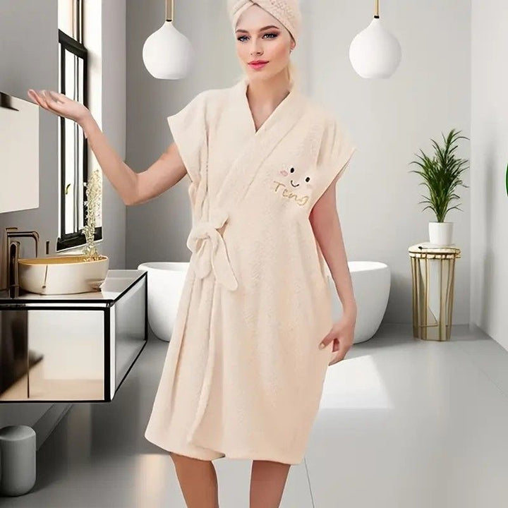 Translation missing: en.Women's Coral Fleece Pineapple Grid Two-Piece Set | Cloud-Like Touch Adjustable Bath Robe + Hair Towel, Adjustable Tie Belt, Suitable for Daily Home Use(Qingxin powder)