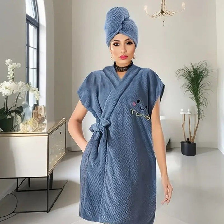 Translation missing: en.Women's Coral Fleece Pineapple Grid Two-Piece Set | Cloud-Like Touch Adjustable Bath Robe + Hair Towel, Adjustable Tie Belt, Suitable for Daily Home Use(Cream white)