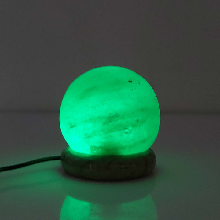 Translation missing: en.USB Colour Changing Salt Himalayan Lamp - Ball Sphere Shape Pink Rock LED Light