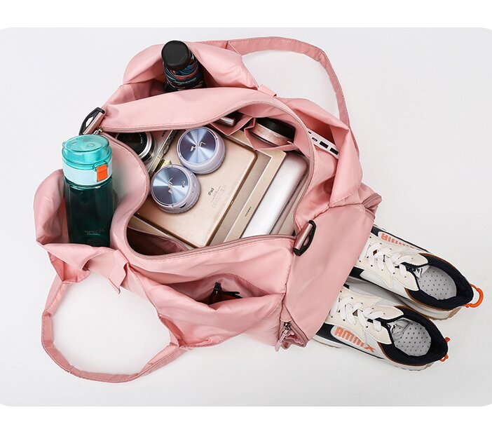 Translation missing: en.Purple Stylish Women's Travel Bag - Large-Capacity Fitness &amp; Yoga Bag with Separate Shoe Compartment