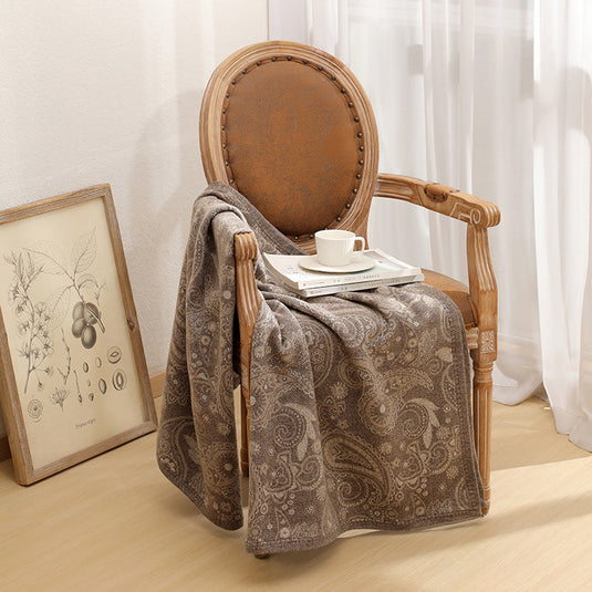 Translation missing: en.Brown Luxurious Paisley Jacquard Throw Blanket - Soft Wool Blend with Tassels, 120x150cm, Lightweight Sofa &amp; Nap Blanket