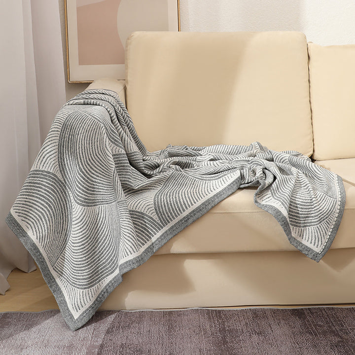 Translation missing: en.Grey Luxurious Paisley Jacquard Throw Blanket - Soft Wool Blend with Tassels, 120x150cm, Lightweight Sofa &amp; Nap Blanket