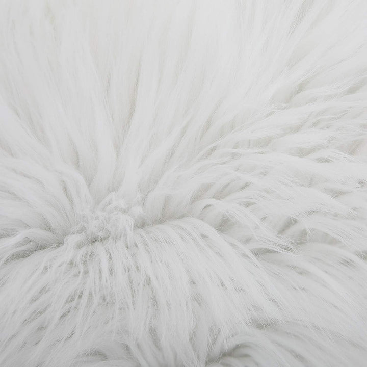 Translation missing: en.White Luxurious Long Faux Fur Cushion Covers - Set of 2, 45x45cm Soft Plush Decorative Pillowcases for Sofa &amp; Bed