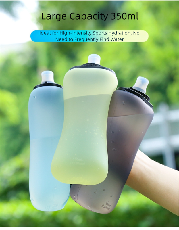 Translation missing: en.Black Collapsible Handheld Running Flask - 350ml Lightweight Silicone Water Bottle with Bite Valve