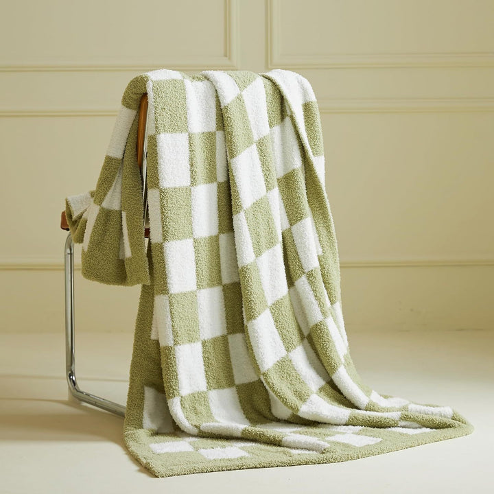 Translation missing: en.Green and White Premium Knitted Checkerboard Throw Blanket(130 x 150 CM) - Soft Half-Velvet Fleece Nap Blanket, Couch Throw &amp; Office Decorative Wrap