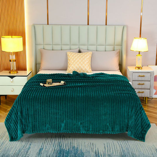 Translation missing: en.200*230cm Green Solid Colour Flannel Throw Blanket - Thick Double-Sided Fleece with Ribbed Texture - Soft throw blanket&amp; Lightweight for Sofa, Bed, Office Nap, Air-Conditioned Rooms - Durable, Machine Washable, Non-Shedding