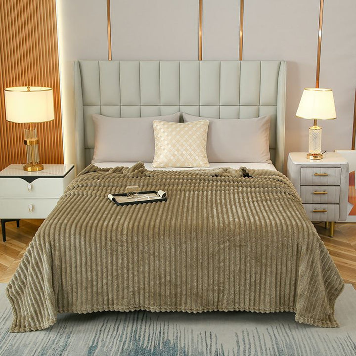 Translation missing: en.200*230cm Light Coffee Solid Colour Flannel Throw Blanket - Thick Double-Sided Fleece with Ribbed Texture - Soft throw blanket&amp; Lightweight for Sofa, Bed, Office Nap, Air-Conditioned Rooms - Durable, Machine Washable, Non-Shedding